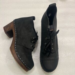 Sandgrens Handmade leather lime clogs Lace up Women's US 9 - 9.5 (EU 40)